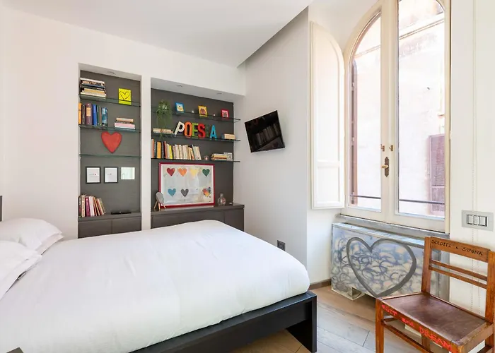 Maison Leonardo Pantheon アパート