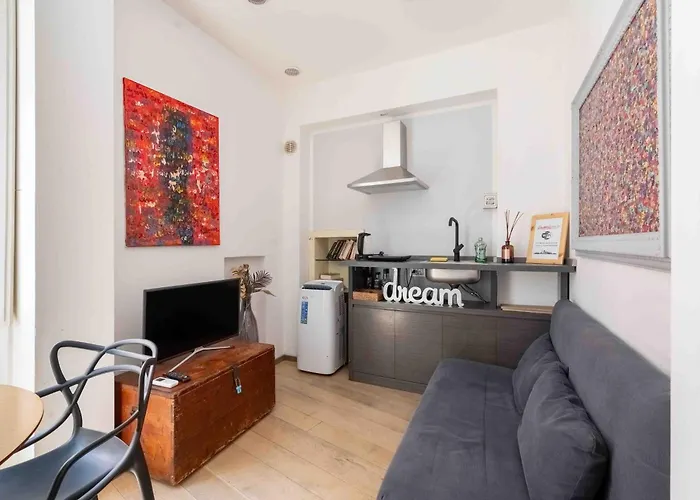 アパート Maison Leonardo Pantheon ローマ